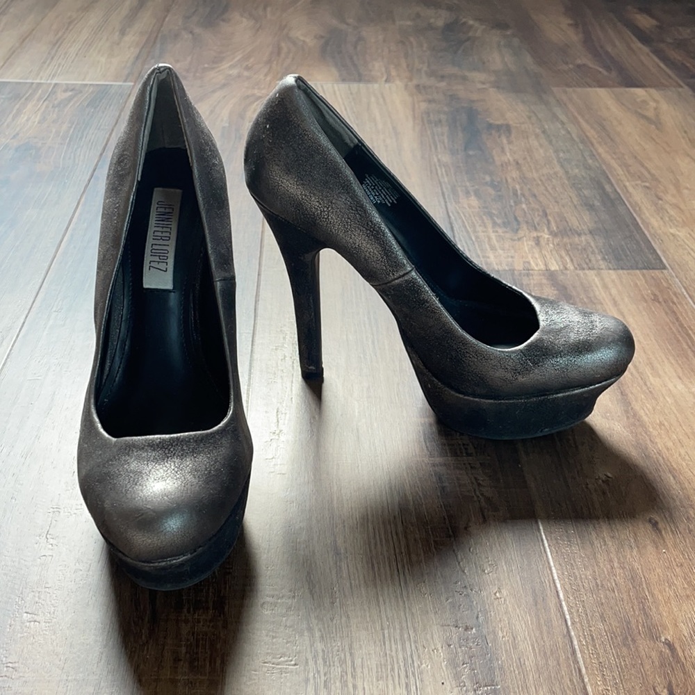 Jennifer Lopez l Platform Heels